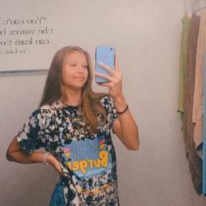 Meet your Posher, Gabriella